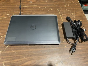 Dell Latitude E6420 i5-2520M @ 2.50GHz 4GB 120GB SSD - NO OS - Afbeelding 1 van 11