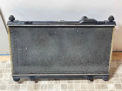 Radiador de refrigeración del motor usado 422133-5611 para LEXUS IS250 2006-2015 2,5 L Foto 1 de 4