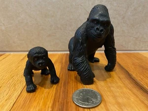 Schleich 14196 Adult Male GORILLA APE (2001) and 14198 Baby - Retired & Rare - Picture 1 of 6