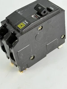 Square D QO240 2 Pole 40 Amp 120/240V Plug In Yellow Circuit Breaker - Picture 1 of 5