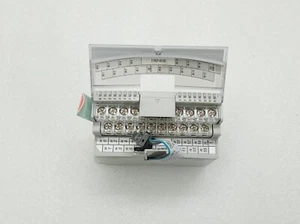 Allen-Bradley 1762-IQ8 MicroLogix Ser B Rev B Sink Input Module - Picture 1 of 9