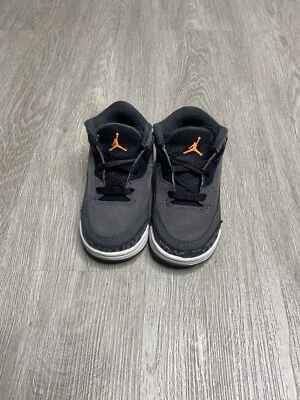 Zapato Air Jordan 3 Retro Fear Pack TD Talla 7c Gris DM00968-080 Usado Foto 1 de 4