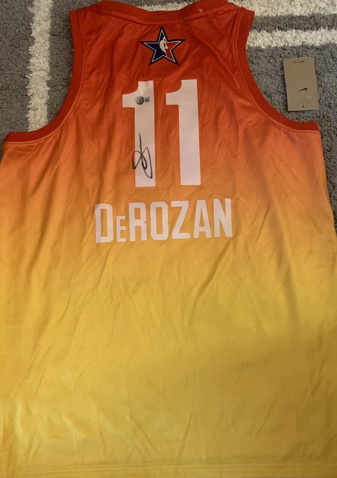 Demar Derozan 签名 2023 全明星球衣 芝加哥公牛队 贝克特 正品证书 — 第 1/2 张图片