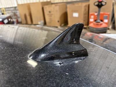 Used Antenna fits: 2013 Cadillac Xts  Grade A - Image 1 of 4