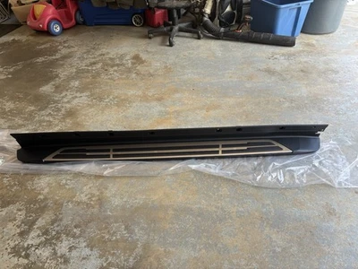 Tabla de correr Highlander Limited 2024 (lado izquierdo) totalmente nueva Foto 1 de 3