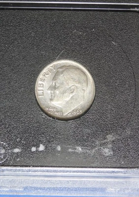 ESTATE FIND 1963 ROOSEVELT DIME #B51303 - Image 1 of 2