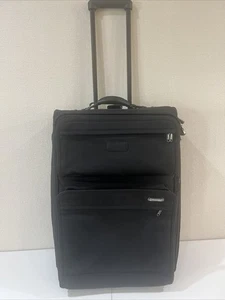 TRAVELPRO Platinum 23” 2-Wheel Rolling Carry On Suitcase Luggage Black Travel - Picture 1 of 14