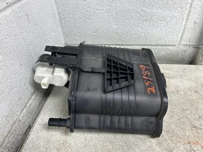 Mercedes Benz C300 2020 bote de vapor de combustible de carbón OEM ID 2054701702 Foto 1 de 4