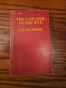 The Catcher In The Rye Paperback  (1969 Edition) 27th Printing - Picture 1 of 2