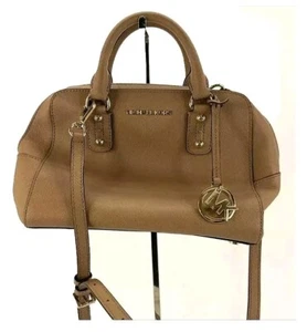 Michael Kors Tan Saffiano Leather Jet Set Handbag with Removable Shoulder Strap - Picture 1 of 5