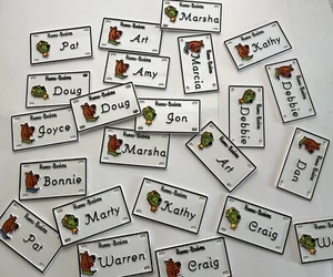 Ten 1972 Scooby-Doo Muttley Miniature Plastic Name License Plates - Picture 1 of 11