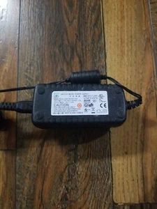 Genuine Cricut KSAH1800200T1M2 AC Adapter Power Supply 18v 2.0A Tested Works - Picture 1 of 1