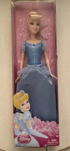 Disney Princess 2010 CINDERELLA NRFB Mattel T1840 - Bild 1 von 2