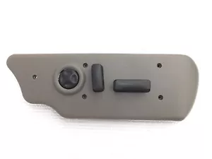 2003 GMC Yukon Tahoe Avalanche Escalade Suburban RHS front power seat switch - Picture 1 of 7