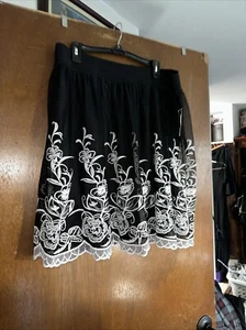 *NWT* ALFANI Women's Black Skirt w/ Embroidered Overlay and Scalloped Edge - L - Picture 1 of 7