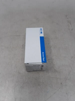 Eaton Arrow Hart Turn Locking Receptacle Lock Outlet L7-20R 20A 277V AHCL720R - Image 1 of 4