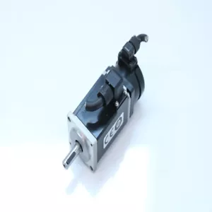 OMRON Used R88M-1M10030T-S2 Servo Motor - Picture 1 of 3