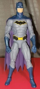 DC Essentials Batman - Picture 1 of 2