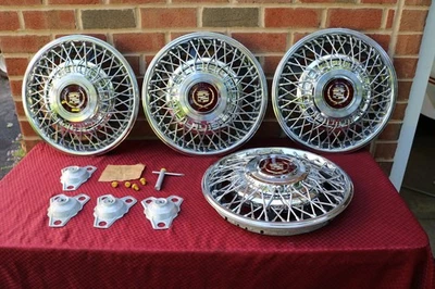 1981-1985 CADILLAC SEVILLE ELDORADO NOS 15" WIRE HUBCAPS GM 1620976 - Image 1 of 4