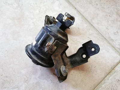 Filtro de combustible OEM Toyota Tercel Paseo 97-99 con soporte - usado Foto 1 de 3