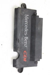 Motorabdeckung Mercedes VITO 1 Kasten 6385240228 2.1 Diesel 11-2000 - Picture 1 of 3