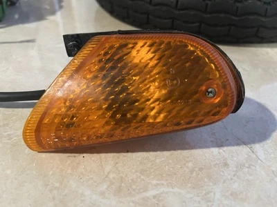 Señal de giro izquierdo Honda Elite E Sb50P con arnés Foto 1 de 4