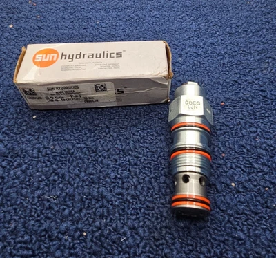 Contrapeso de capacidad estándar Sun Hydraulics CBEG-LJN 2FP5 3900 PSi Foto 1 de 4