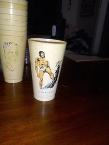 7-11 Slurpee Cup Tarzan Joe Kubert Art Hal Foster Edgar Rice Burroughs - Bild 1 von 2