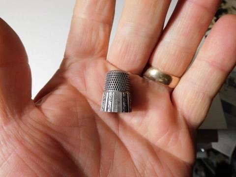 ANTIQUE STERLING SILVER SEWING THIMBLE #9 Cover