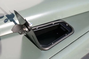 Wingtop Fender Storage Box - for Land Rover Defender 90/110/130 (wing top, LHD) - Picture 1 of 8