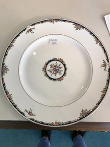 Wedgeood China Osborne Pattern Set Of 2 Dinner Plates NEW - Picture 1 of 4
