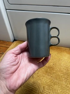 1 Bennington Potters 1340 Trigger Handle Mug Brown Bennington Vermont Dark Gray - Picture 1 of 14