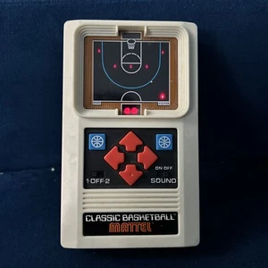 Vintage 2003 Mattel Classic Basketball Electronic Handheld Game Works - Picture 1 of 5