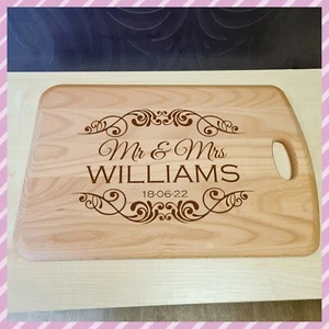 Personalisiertes Mr & Mrs Schneidebrett | Hochzeitsgeschenke | Geschenk für Ehepaare - Bild 1 von 3
