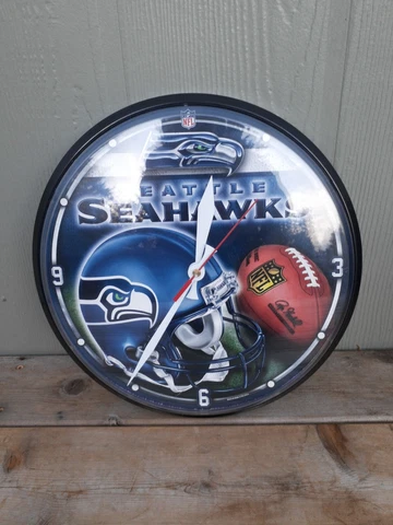 NFL SEATTLE SEAHAWKS ROUND LOGO WALL CLOCK Rare Cover