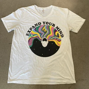 Expand Your Mind Camiseta Cuello en V por Yunque Talla Grande - Imagen 1 de 5