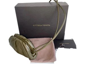 Bolso sin asas Bottega Veneta de cuero oliva pequeño - Imagen 1 de 13