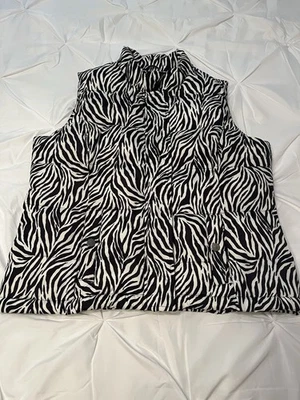 Charter Club Puffer Vest Jacket Size Petite Medium Zebra Striped Animal Print - Image 1 of 4
