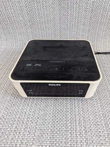 Philips Dual Alarm AutoTune FM Clock Radio Off White AJ3115/05 Nice Sound Works - Picture 1 of 3