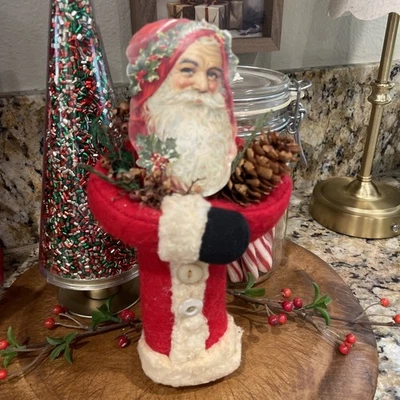 Primitivo 1995 Artista Hecho a Mano Victoriano Chatarra Navidad Papá Noel Muñeca Fieltro Foto 1 de 4