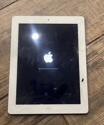 iPad 2 - 16gb - Image 1 of 2