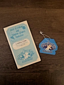 Certificado de nacimiento y etiqueta colgante vintage de astronauta para niños Cabbage Patch SELLADO - Imagen 1 de 2