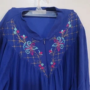Vanity Fair Robe Floral Embroidery Purple Velour Housecoat Sz XXL Zipper Vintage - Picture 1 of 10
