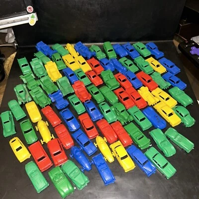 Gran Lote de 85 MPC y W.G. INC. Coches de juguete de plástico EE. UU. GRAN BRETAÑA ALEMANIA ITALIA Foto 1 de 4