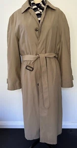 Bill Blass Classic American Designer Beige Shower Proof Trench Coat. - Picture 1 of 9