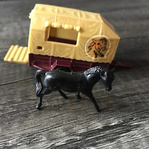 Remolque Majorette de colección con caballo negro #21750 para BMW 733 No.256 hecho en Francia - Imagen 1 de 9