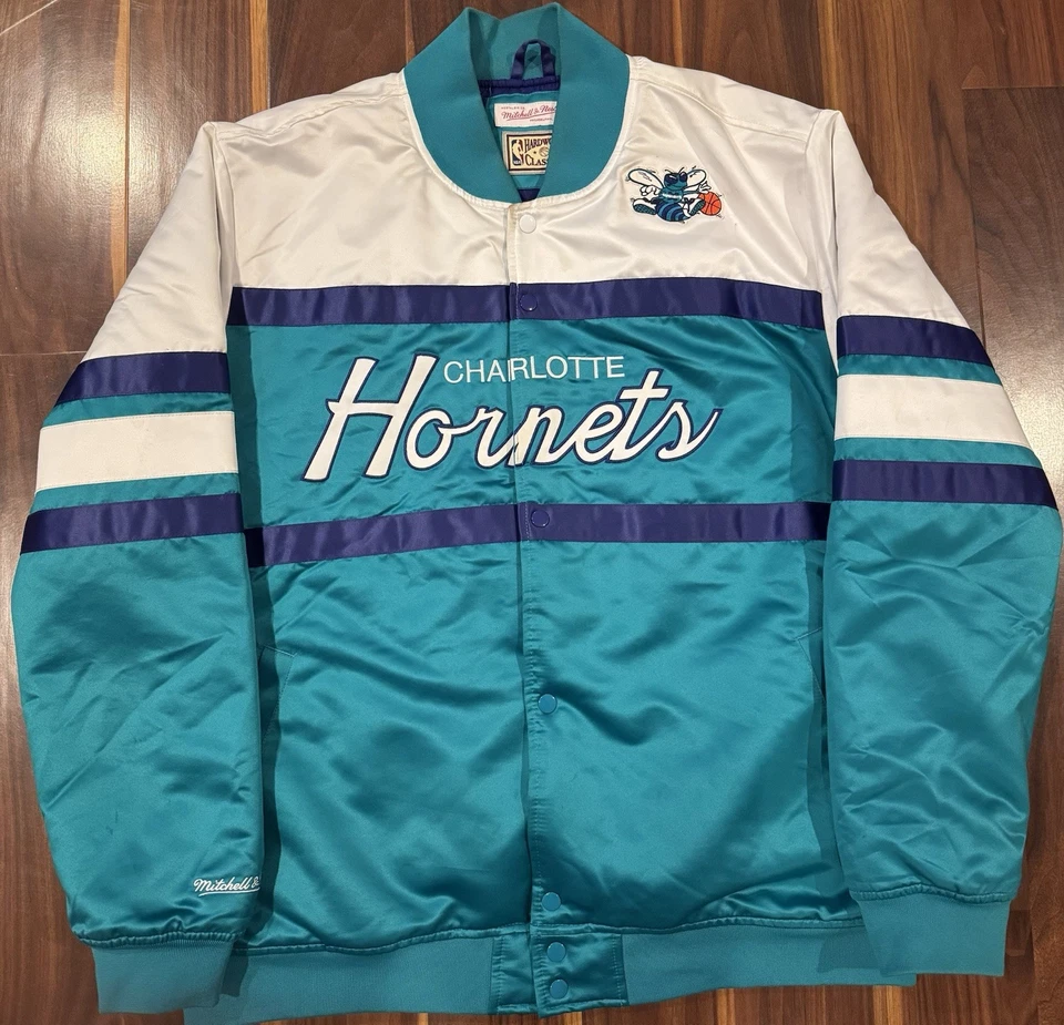 Mitchell & Ness HWC Charlotte Hornets Satin Jacket 2XL – Teal/White - Image 1 of 4