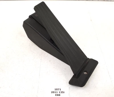 ✅ 08-13 OEM BMW E82 E88 135 MANUAL TRANSMISSION Accelerator Gas Pedal - Image 1 of 4