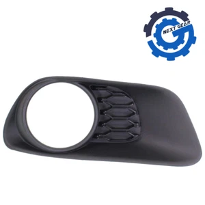 New OEM Mopar Right Fog Light Bezel 2011-2020 Grand Caravan T&C 68100698AA - Picture 1 of 4