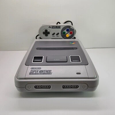 Nintendo Super Nintendo 16-Bit Console - Grigia - Snes - Controller e Cavi - Immagine 1 di 4